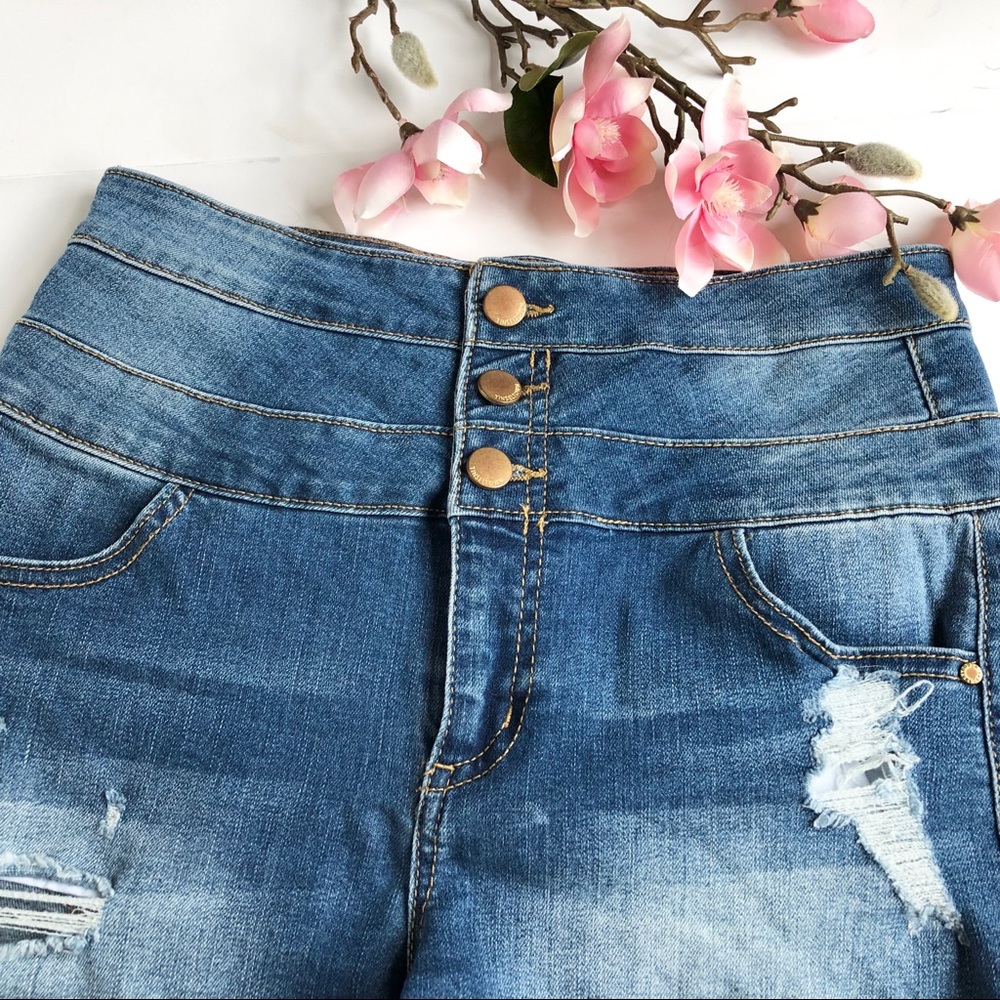 Tinseltown High Waist Distress Jean Junior Shorts